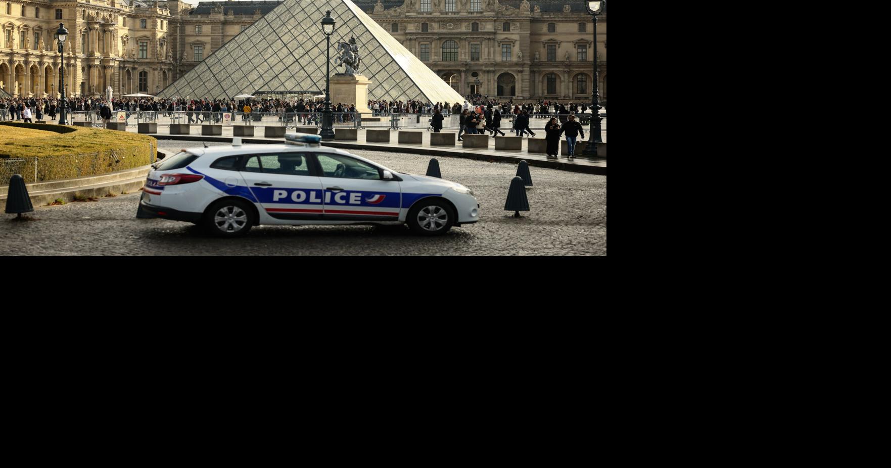 Paris prosecutor says arrested man thought to be 4th member of Louvre heist gang