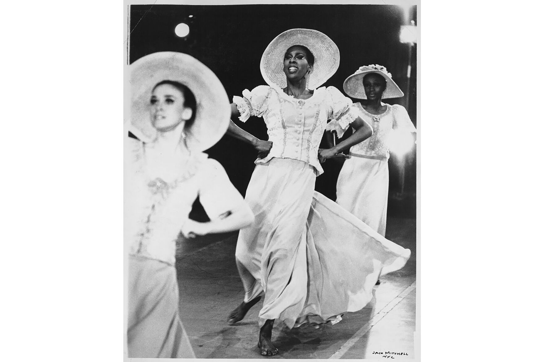 Judith Jamison, A Dancer Both Eloquent And Elegant, Led Ailey Troupe To ...