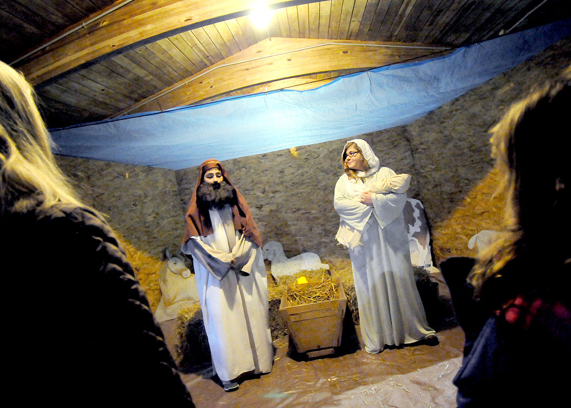 Live nativity display to be held at Greenhouse Park News