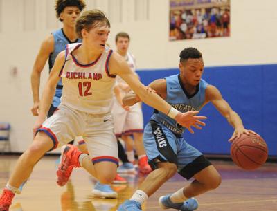 Three Area Basketball Squads Among District 6 Top Seeds Complete