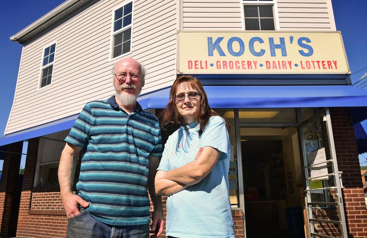 Bob And Debra Koch Tribdem Com