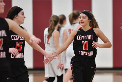 Photo Gallery Central Cambria Pops Tyrone In Girls Aaa Consy