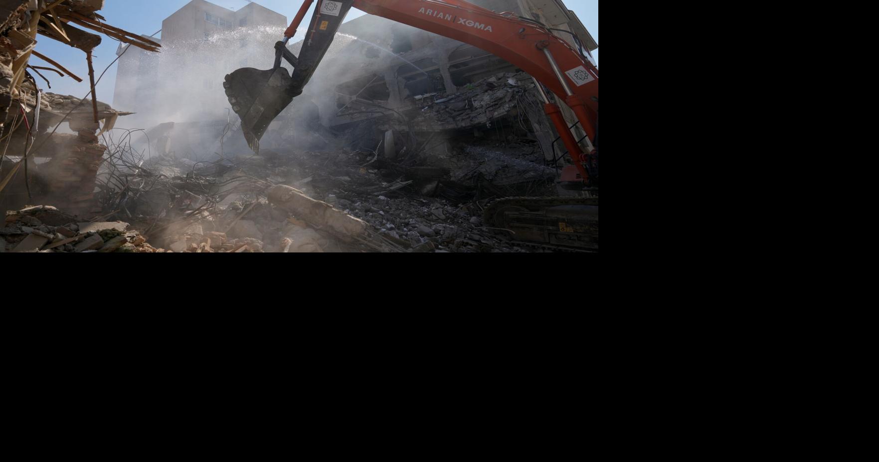 U.S., Iran agree to 2-week ceasefire as Trump pulls back on threats