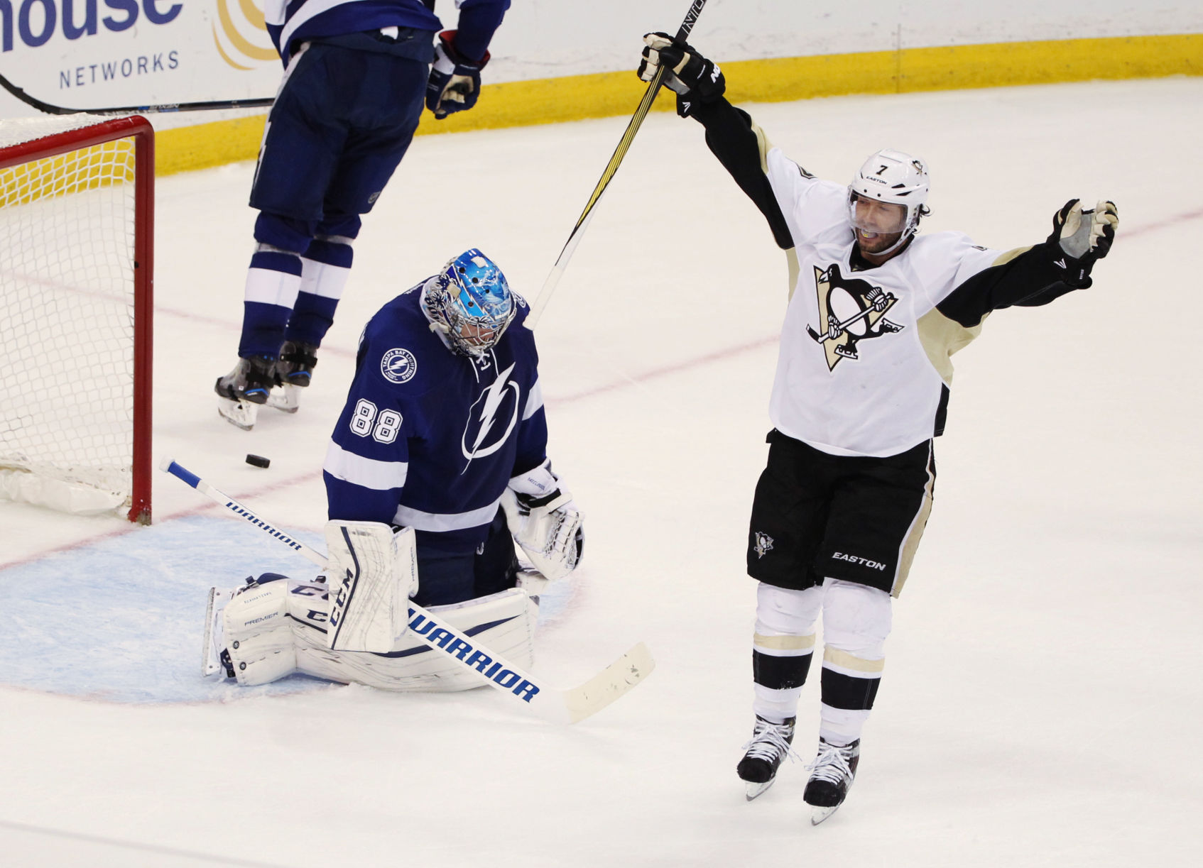 Matt Cullen Forgoes Retirement, Signs With Wild