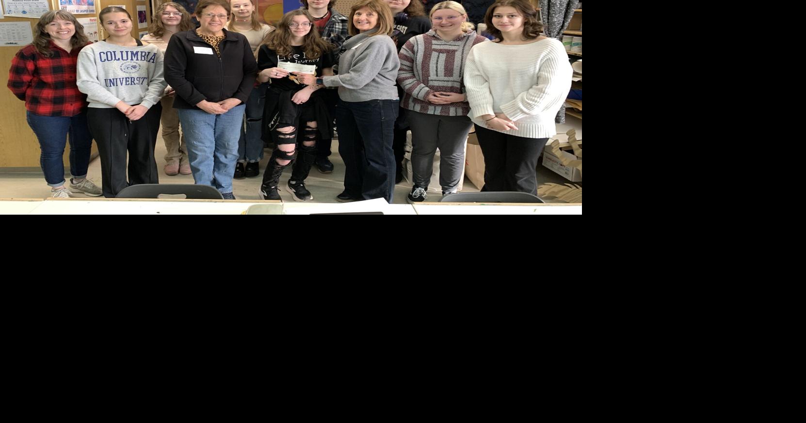 Women's Club of Portage donates funds to high school's art department