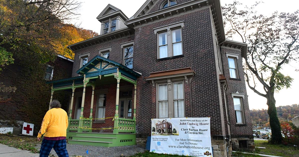 Renovations at downtown’s Ludwig House revive ‘colorful’ exterior, including front porch | News Renovations at downtown’s Ludwig House revive ‘colorful’ exterior, including front porch | News
