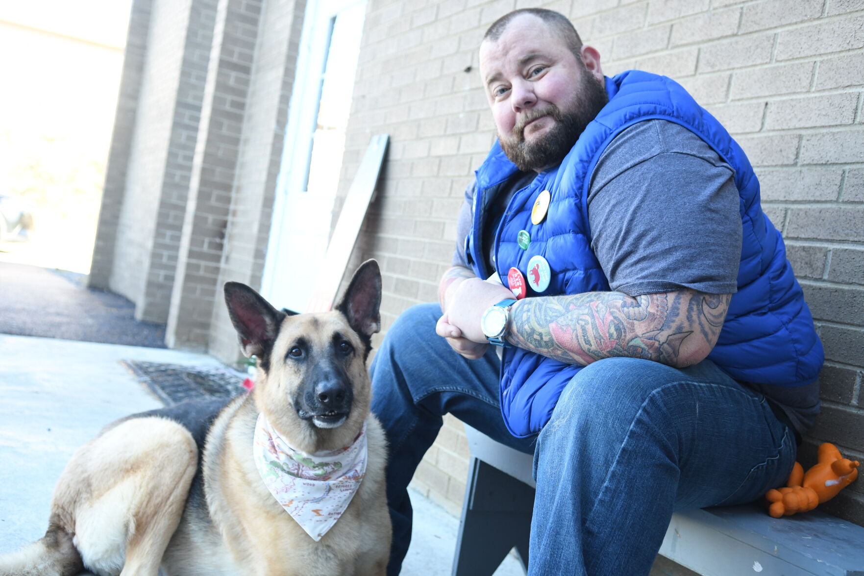 WATCH VIDEO Pooch therapy Dog Guy turns love of canines into