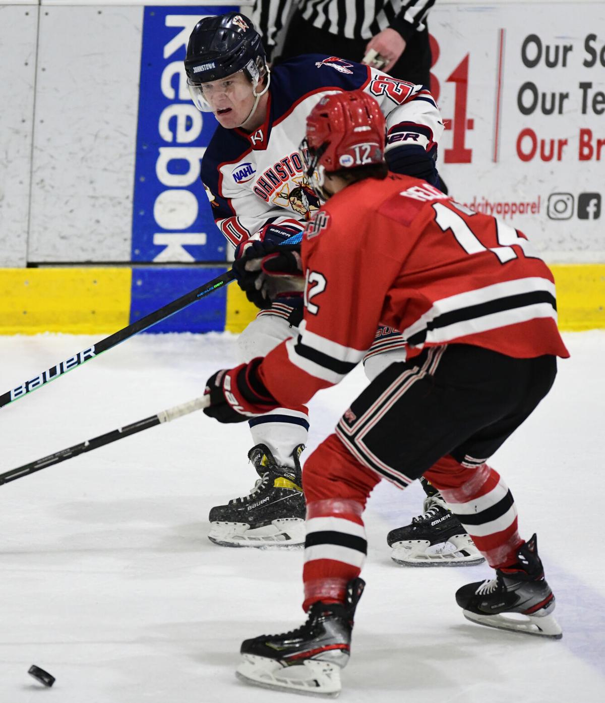 Holt Oliphant, Connor Pelc