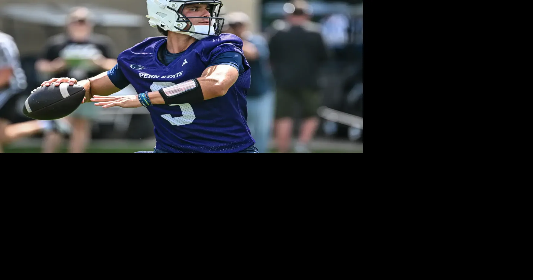 Veteran Becht has 'full control' of Penn State offense
