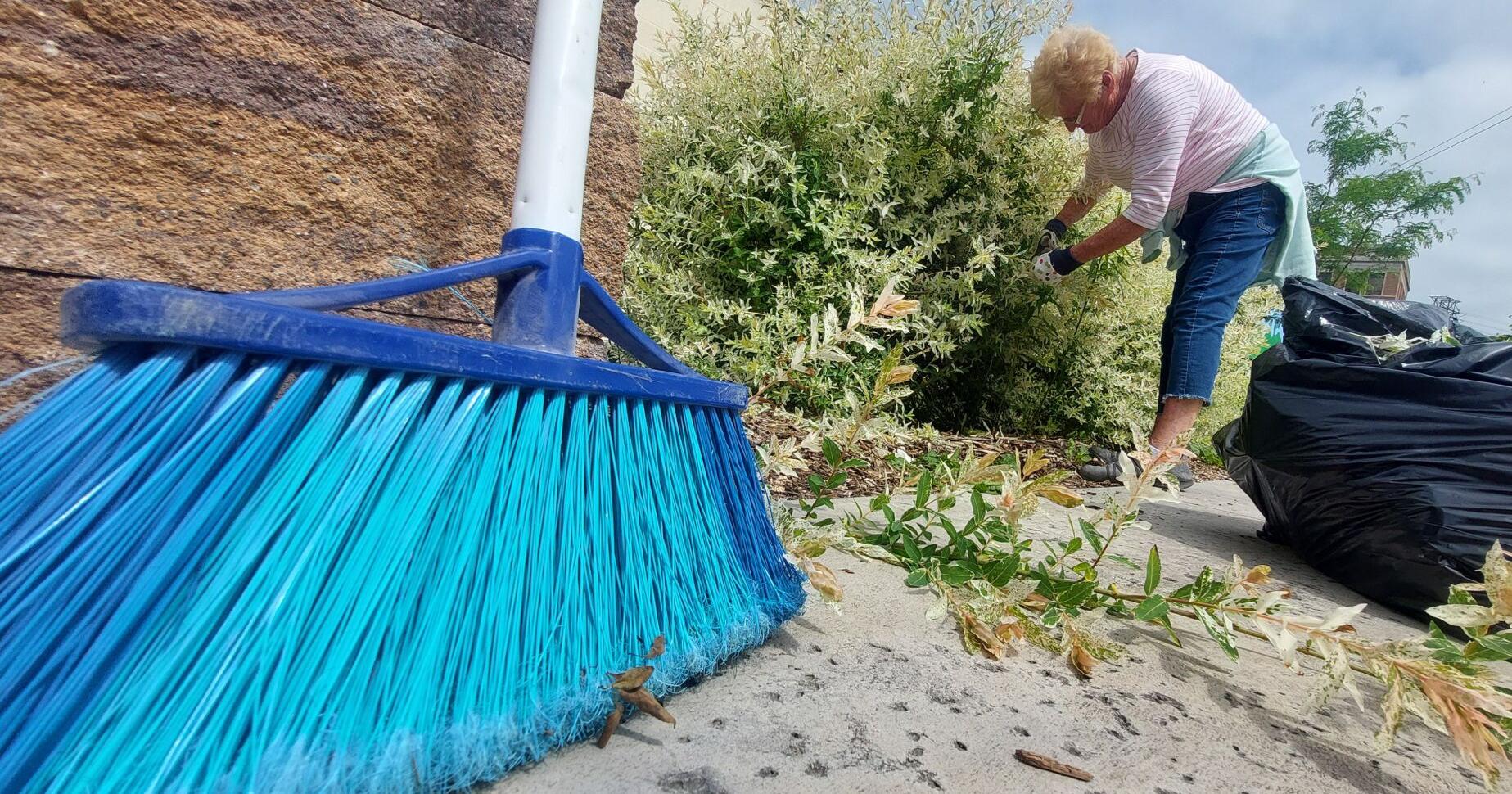 'Every little bit helps': With spring, summer events on the way, downtown advocates tidy up - Vimarsana News