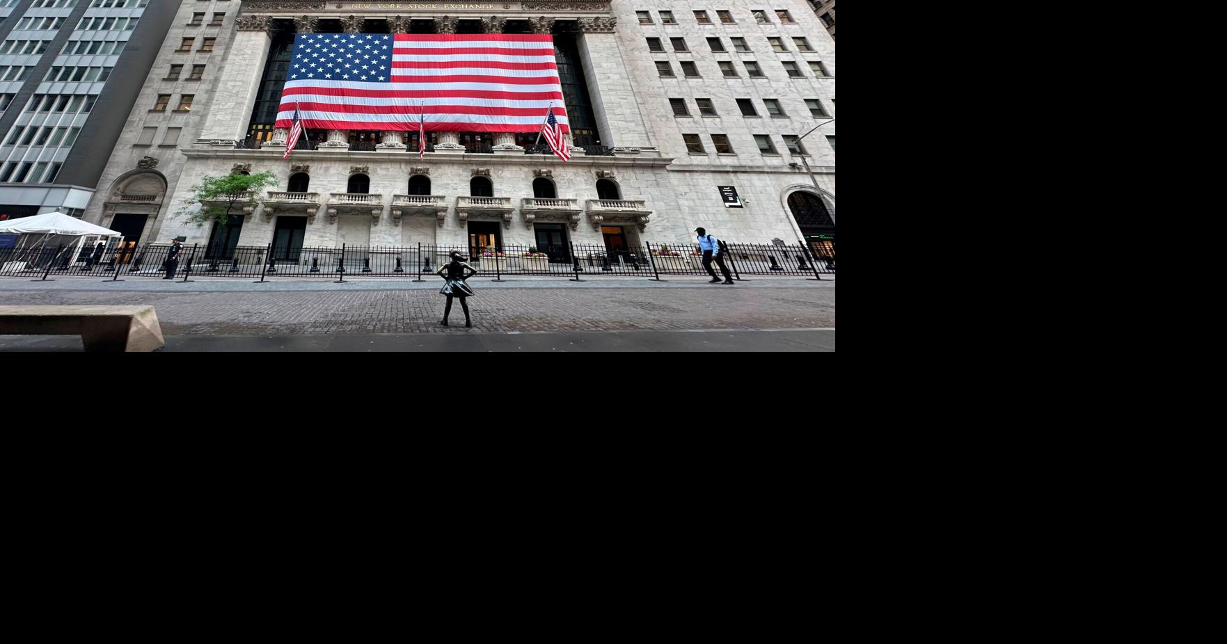 U.S. markets poised to open with gains, oil prices slide again as Trump bashes Big Oil
