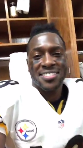 Antonio Brown shows the world what Mike Tomlin thinks of Patriots