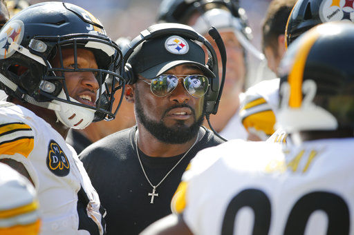 Steelers Villanueva Breaks From Team, Honors Army Hero on His Helmet