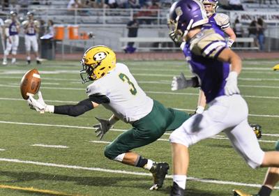 Bishop Guilfoyle S Streak Survives Forest Hills Sports Tribdem Com