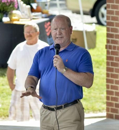 700 take part in 'Walk to End Alzheimer's'