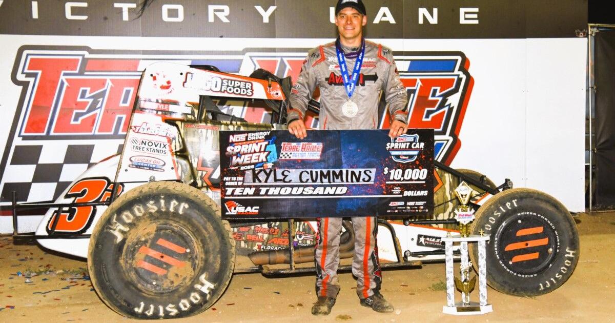 Cummins overtakes leader with 2 laps to go, wins Don Smith Classic