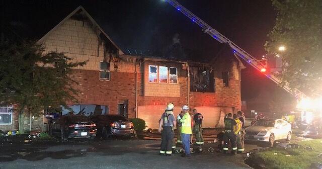 Fire in southern Vigo busts through apartment building roof, but no one hurt - Vimarsana News