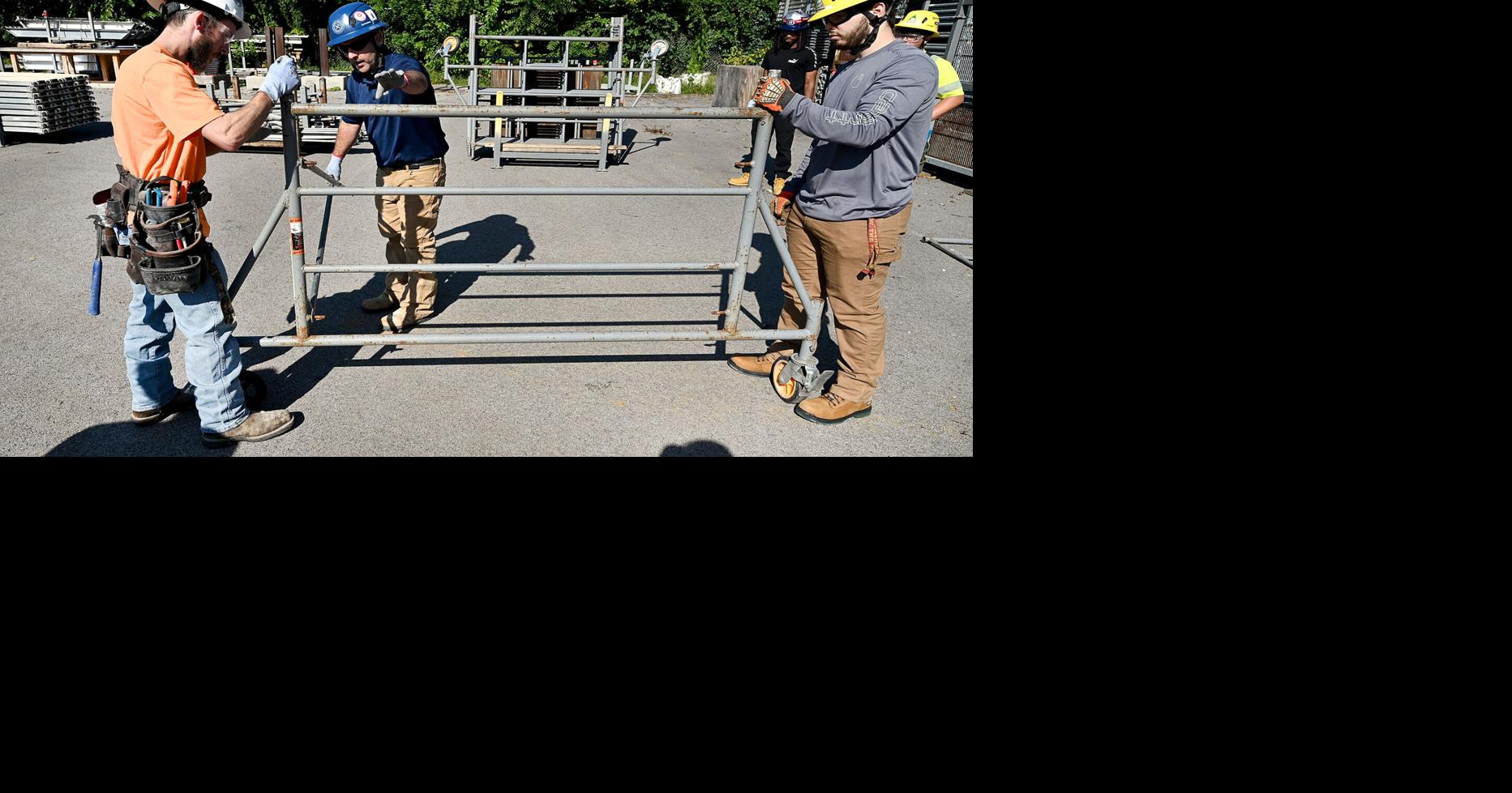 'Building a career for your future': Apprentices train to be carpenters
