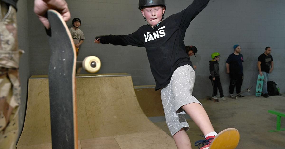 Tante Hør efter vindue Indoor skateboard, scooter park opens in Terre Haute | Local News |  tribstar.com