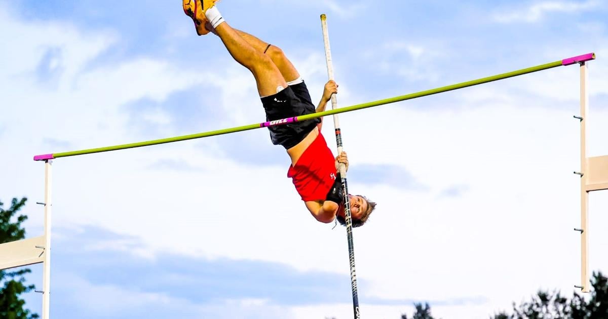 Mark Bennett: 'Life to the fullest': Teen student-athlete rises above pole vault bar and Type 1 diabetes