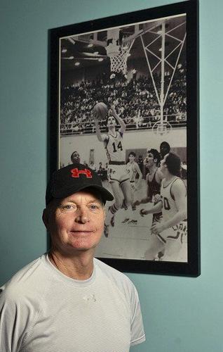 COLUMN: Indiana basketball was a sinking ship. Johnson has it