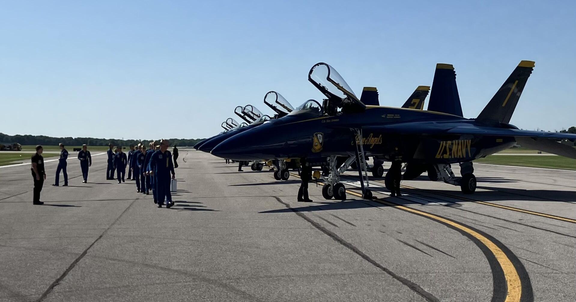 Blue Angels descend on Terre Haute - Vimarsana News