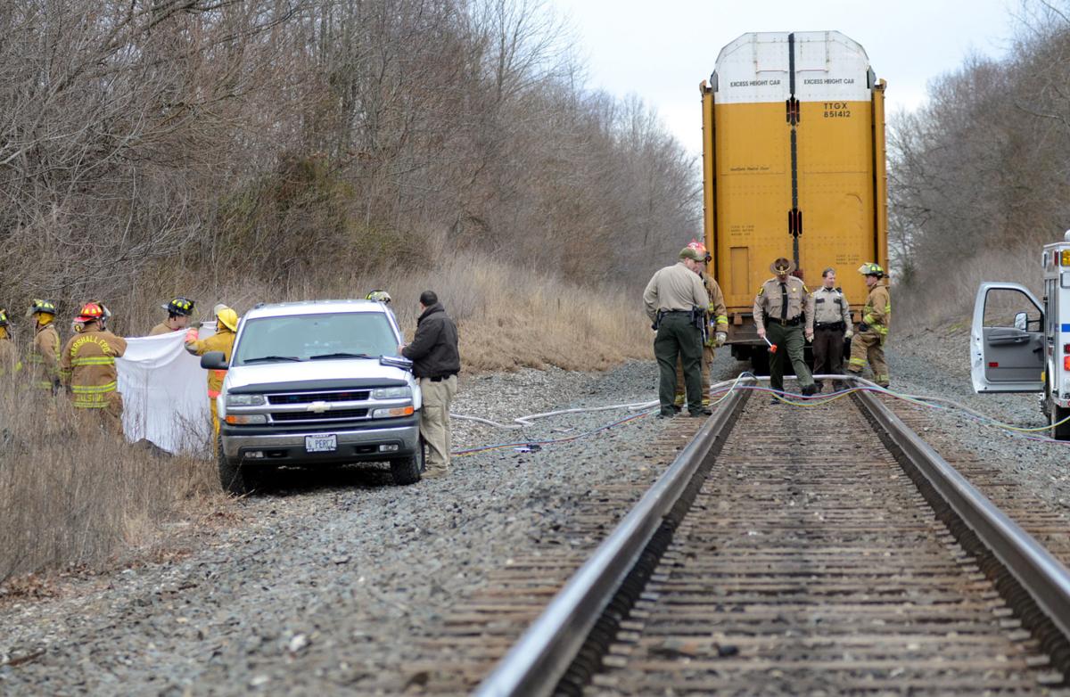 Adults killed, 3 children hospitalized after train, car collide in