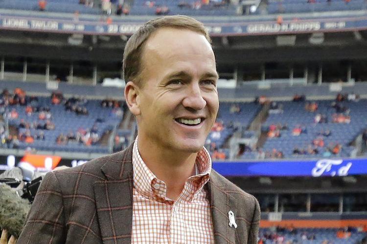 Manning, James to receive Hall of Fame rings at Colts Sept. game