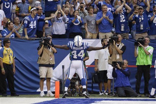 NFL: Indianapolis Colts rout Tennessee Titans 41-17