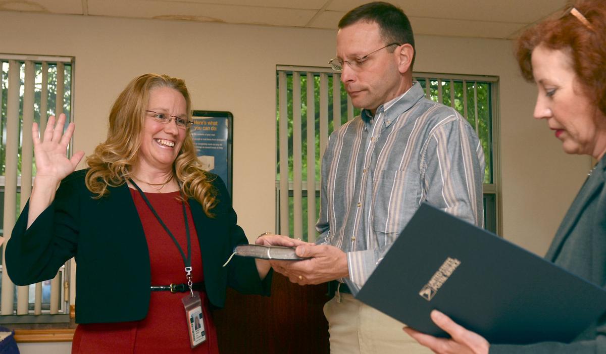 New postmaster installed in Terre Haute Local News