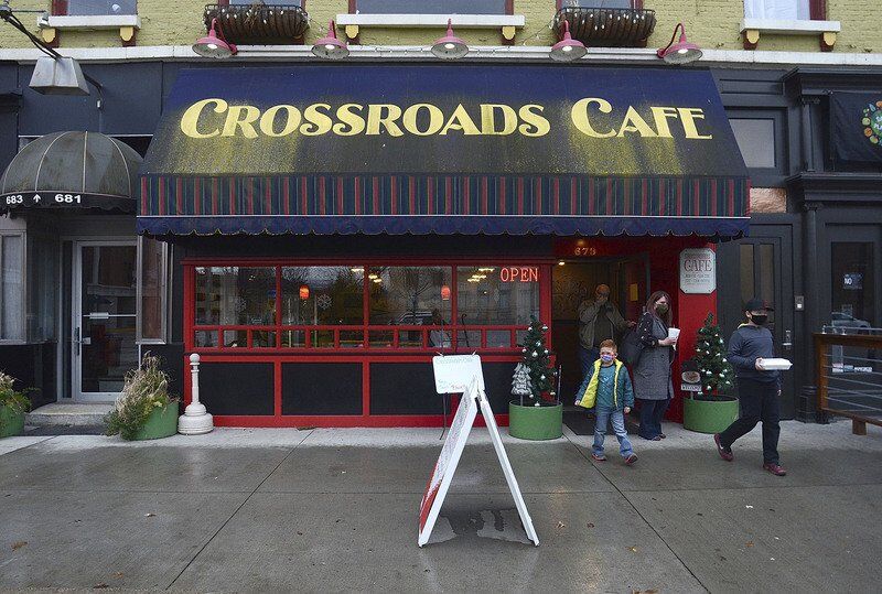 Downtown favorite Crossroads Café closes - Vimarsana News
