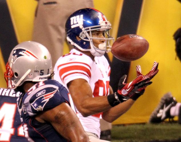 Giants defeat Patriots in Super Bowl 46