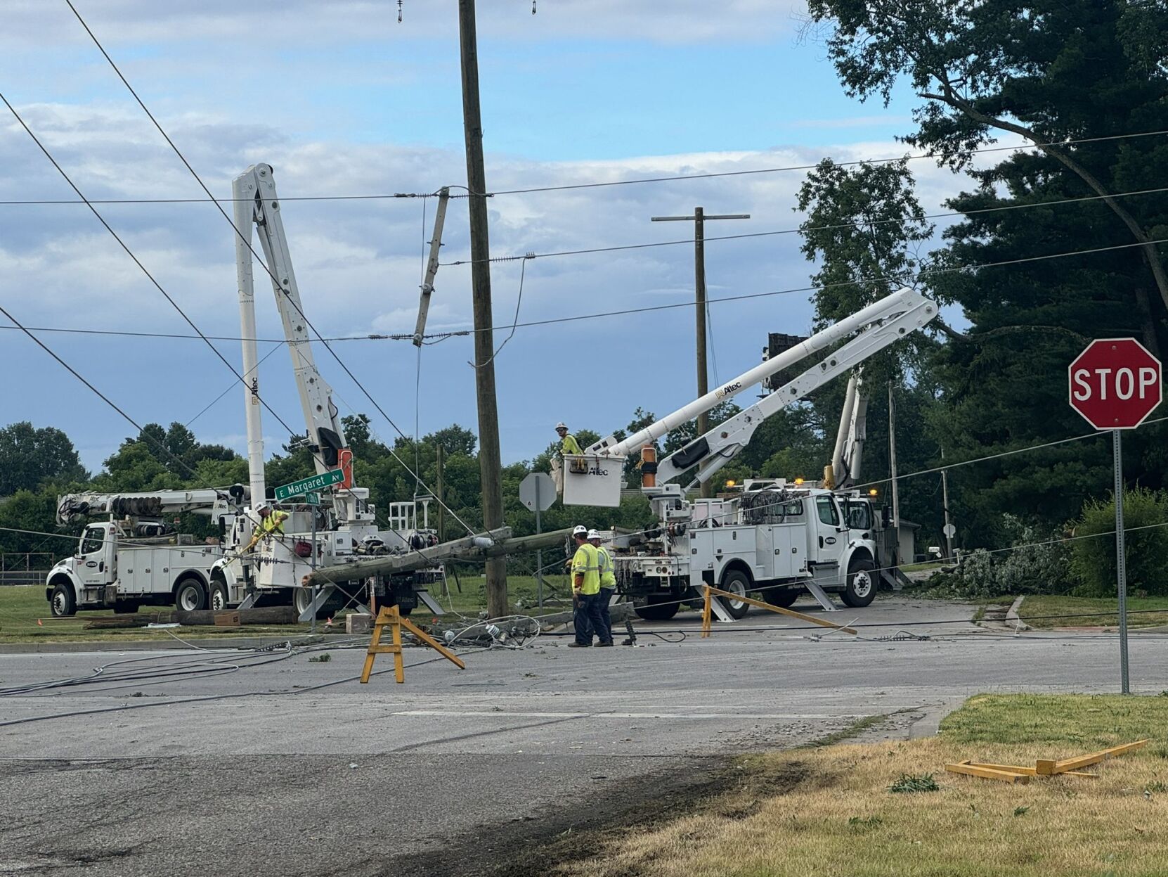 Duke Energy continues power restoration efforts in Vigo County | Local ...