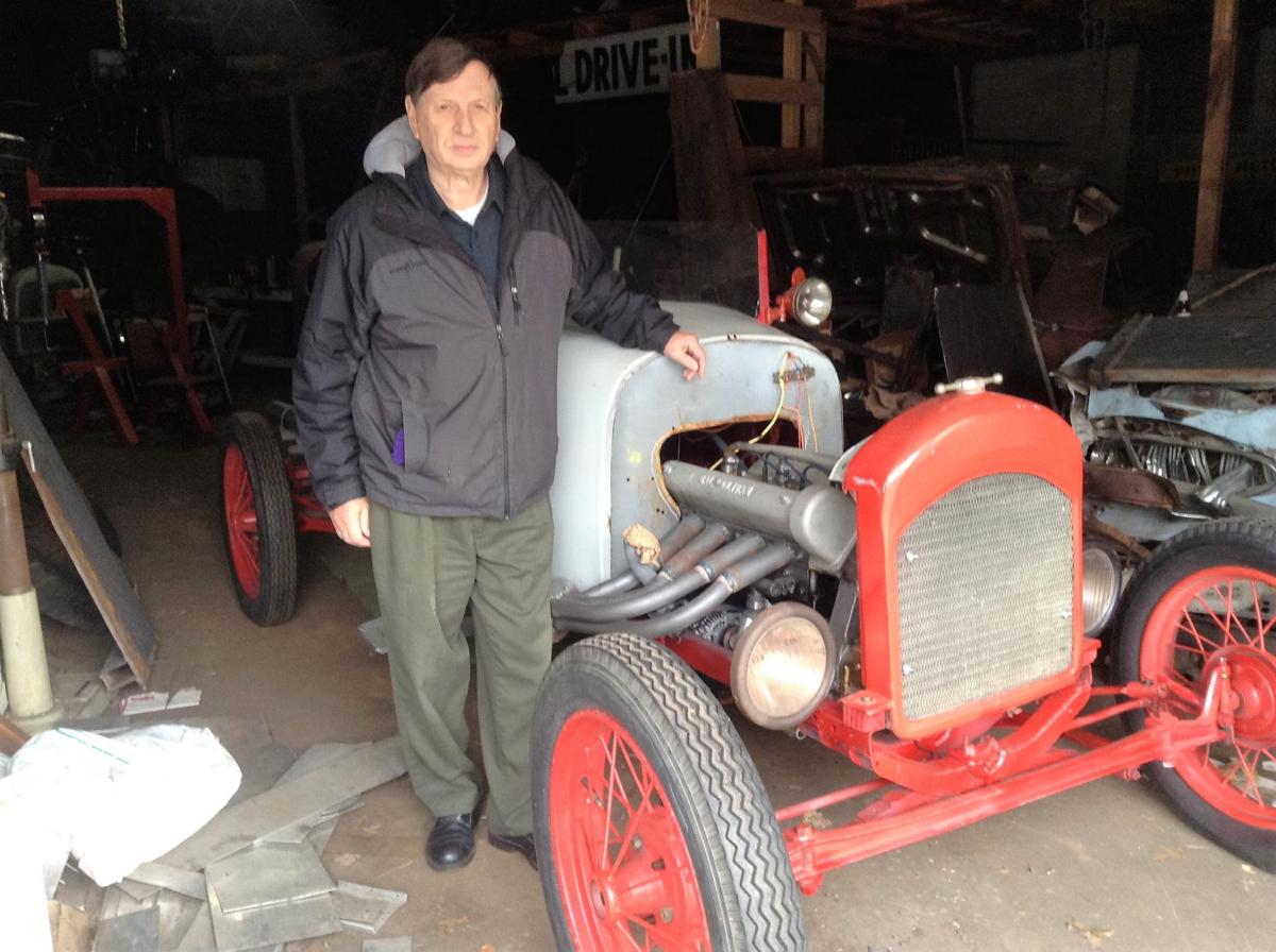 Mark Bennett American Pickers Find A Slice Of Yesteryear In