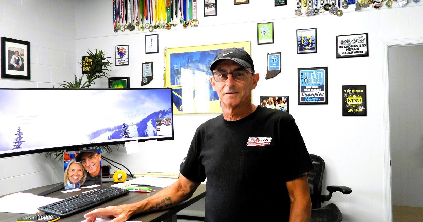 Mark Bennett: At 63, Jeff Kackley aims to run 54 miles in 12 hours in Hawthorn Half-Day - Vimarsana News