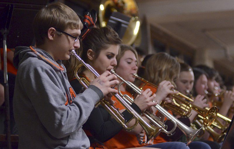 Time running out for Paris' iconic Ernie Eveland Gym | Local High