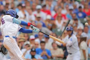 Crow-Armstrong homers three times as Cubs pound Reds 17-5