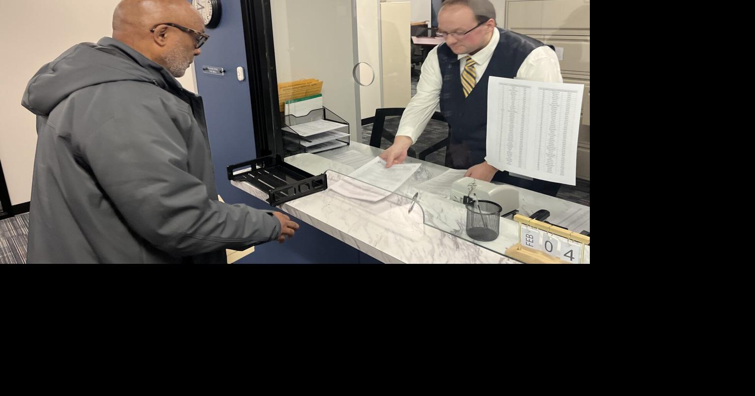 Confusion over paperwork handling has Hoosier candidates scrambling