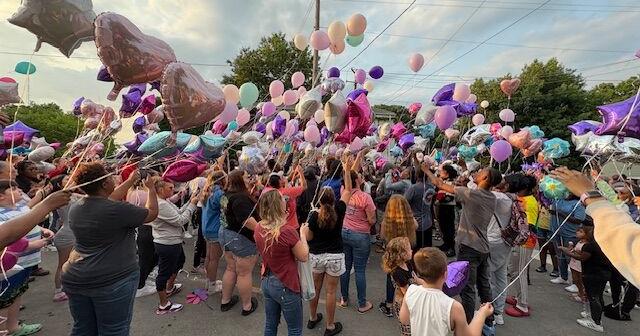 Balloon release honors victims of Saturday's fatal crash | Local News ...