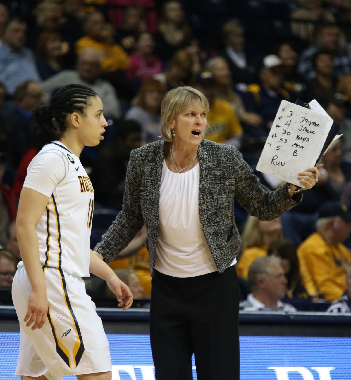 Hall named Indiana State's women's basketball coach Sports