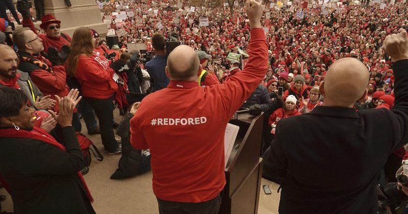 Thousands of Hoosier teachers rally at statehouse | Indiana News ...