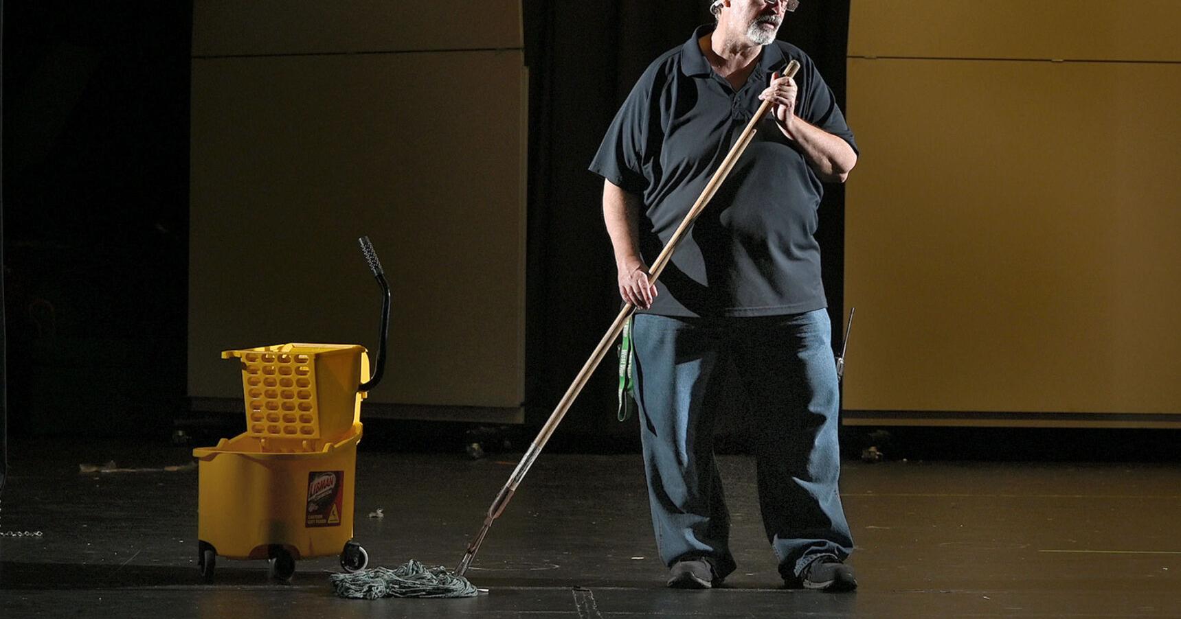 Terre Haute's 'Singing Janitor' to appear on America's Got Talent - Vimarsana News