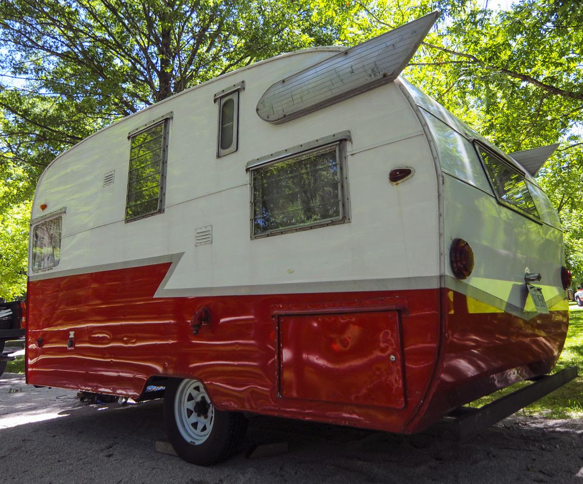 Vintage camping Old trailers, camper vans at Lincoln Trail State Park