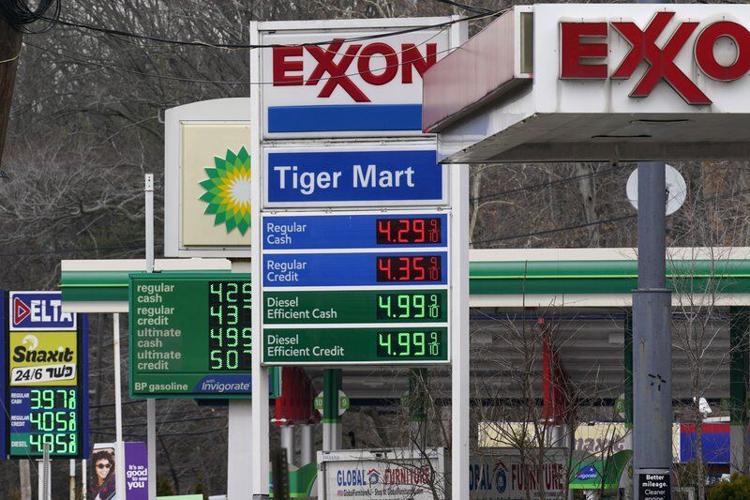 U.S. gasoline prices rise again on talk of banning Russian
