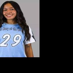 METRO ROUNDUP: Pomeroys stay perfect in women's volleyball