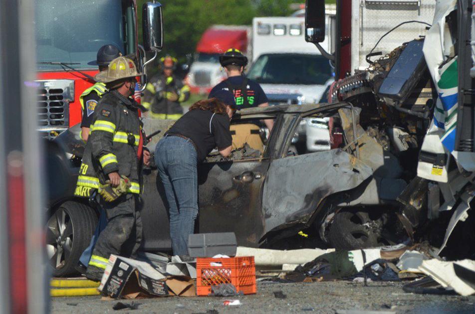 Update 2 Four dead as accident closes eastbound Interstate 70 News