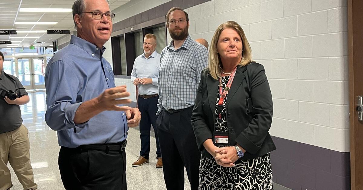 Governor Braun praises Century Career Center during visit: 'On the leading edge of preparing students'