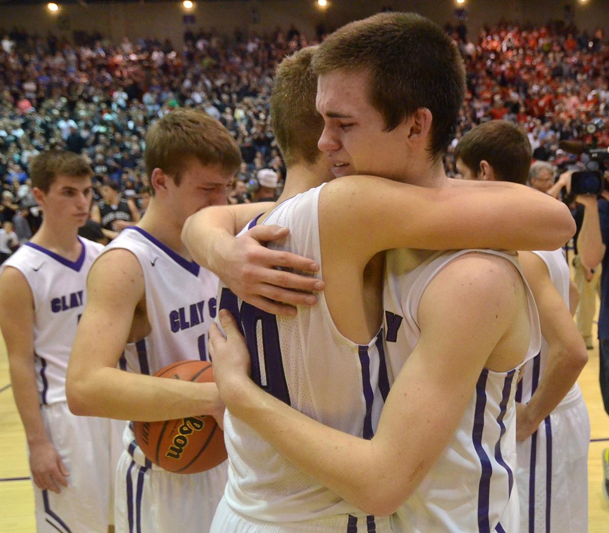 Clay City Drops 2 Point Decision To Barr Reeve Local High School