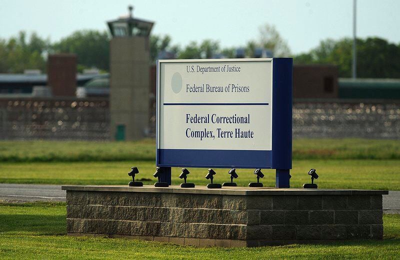 COVID-19 cases top 400 at federal prison - Vimarsana News