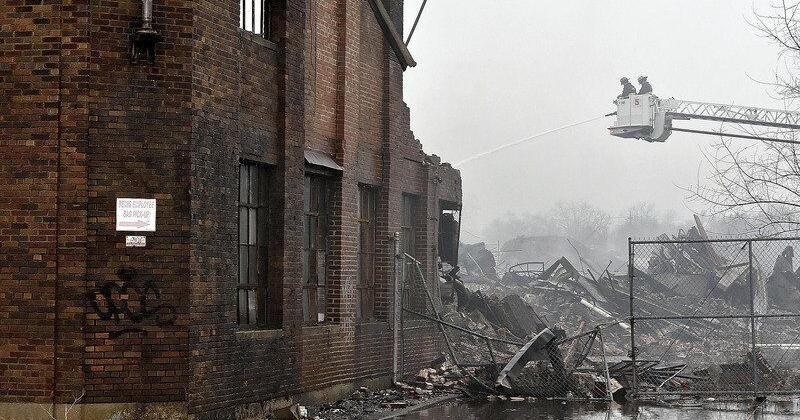 Fire hits Terre Haute warehouse | Local News | tribstar.com